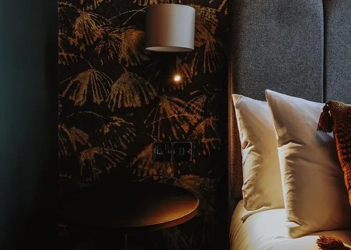 Clifton 32 - 1 - Hopewell Бристоль