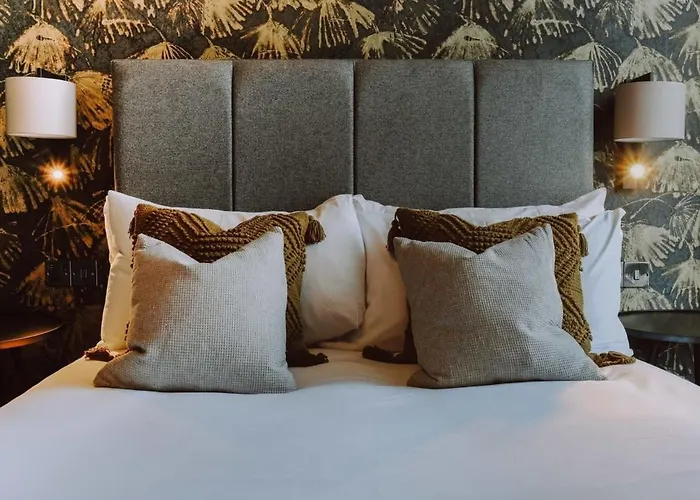 Clifton 32 - 1 - Hopewell